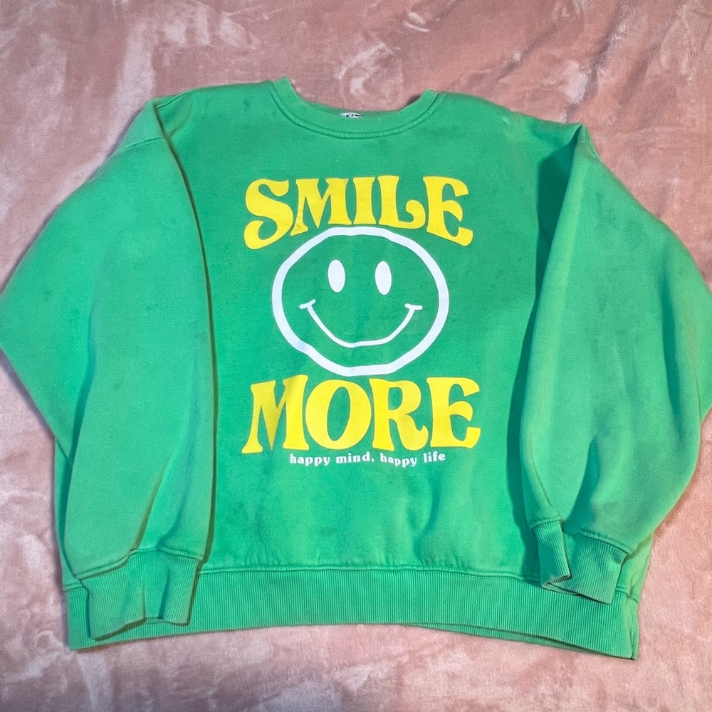 Fashion Nova Green Sweatshirt with Yellow Graphic